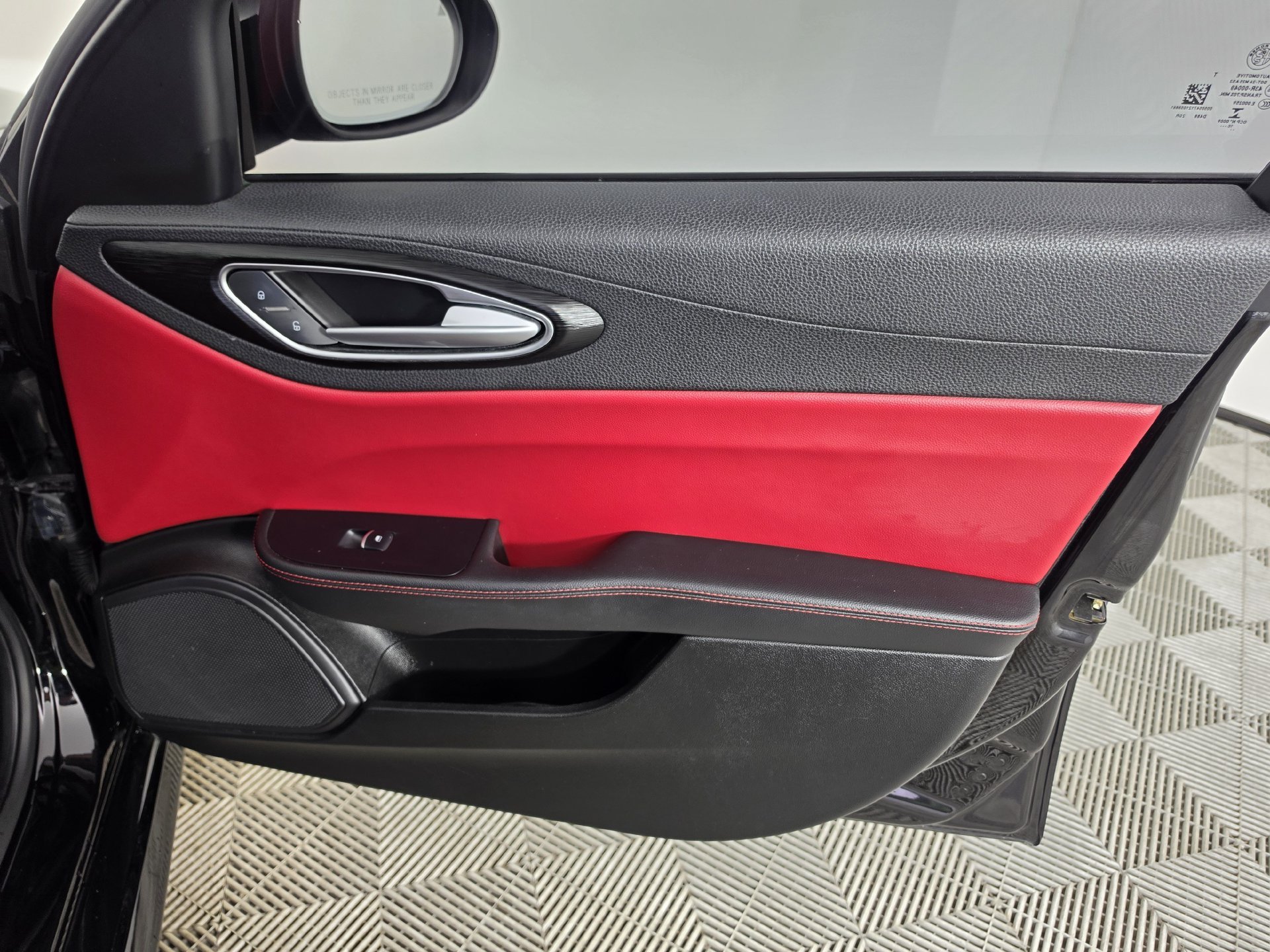 2017 Alfa Romeo Giulia Base - Photo 36