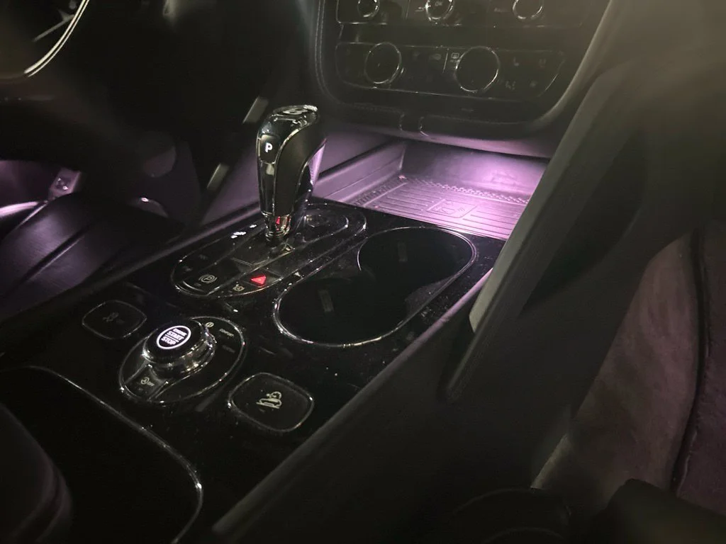Used 2022 Black Bentley V8 image 12
