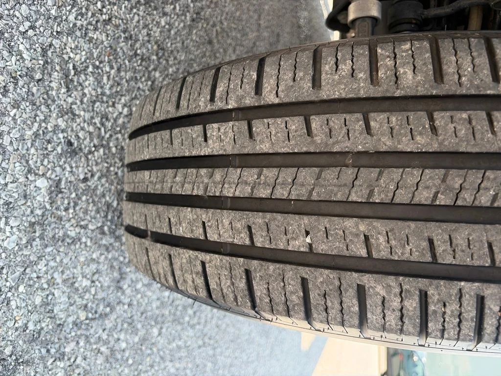 Used 2024 Gray Jeep Sahara image 29