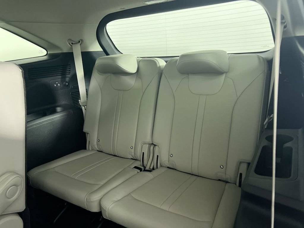 2026 Kia Sorento EX - Photo 27