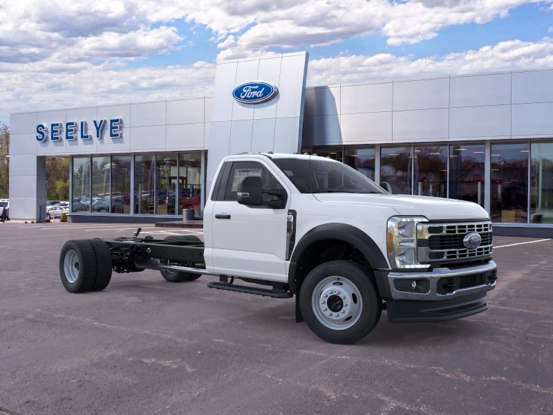 New 2026 Oxford White Ford F-550® XL image 7