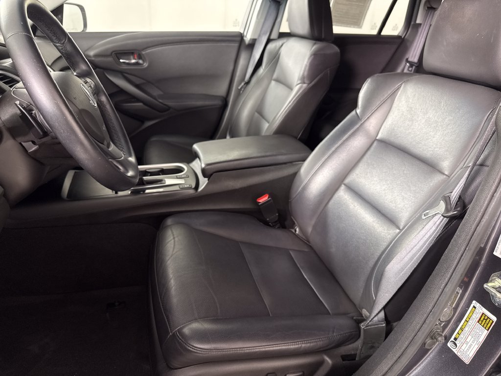 Used 2018  Acura Technology Package image 10
