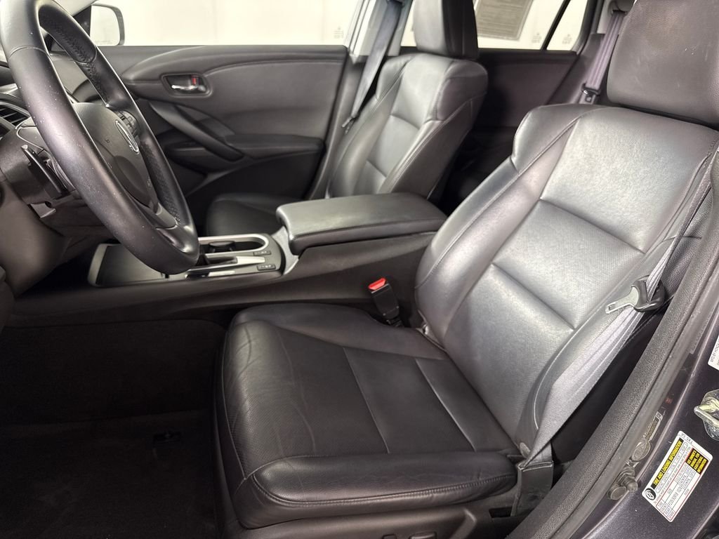 Used 2018  Acura Technology Package image 10