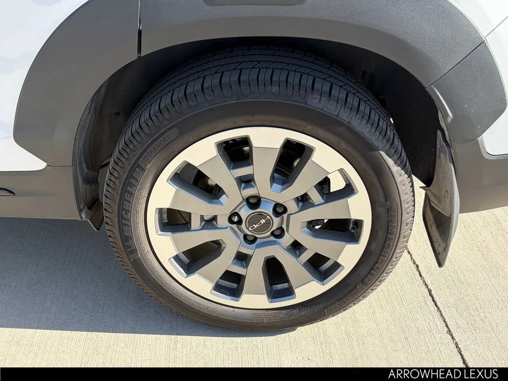 Used 2025 White Honda Black Edition image 10