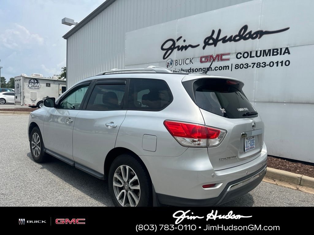 Used 2013 Silver Nissan SV image 5
