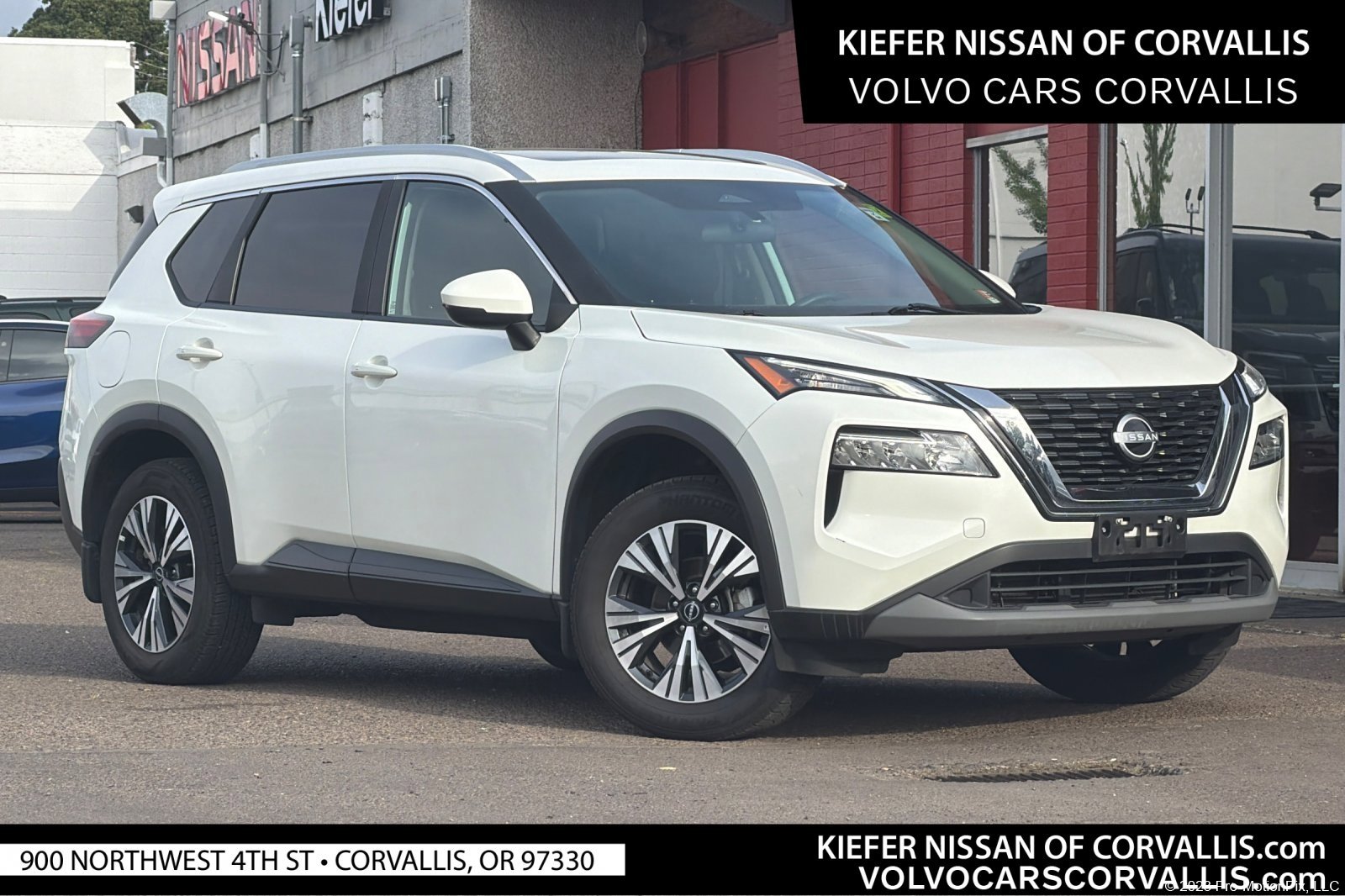 2023 Nissan Rogue SV AWD's photo