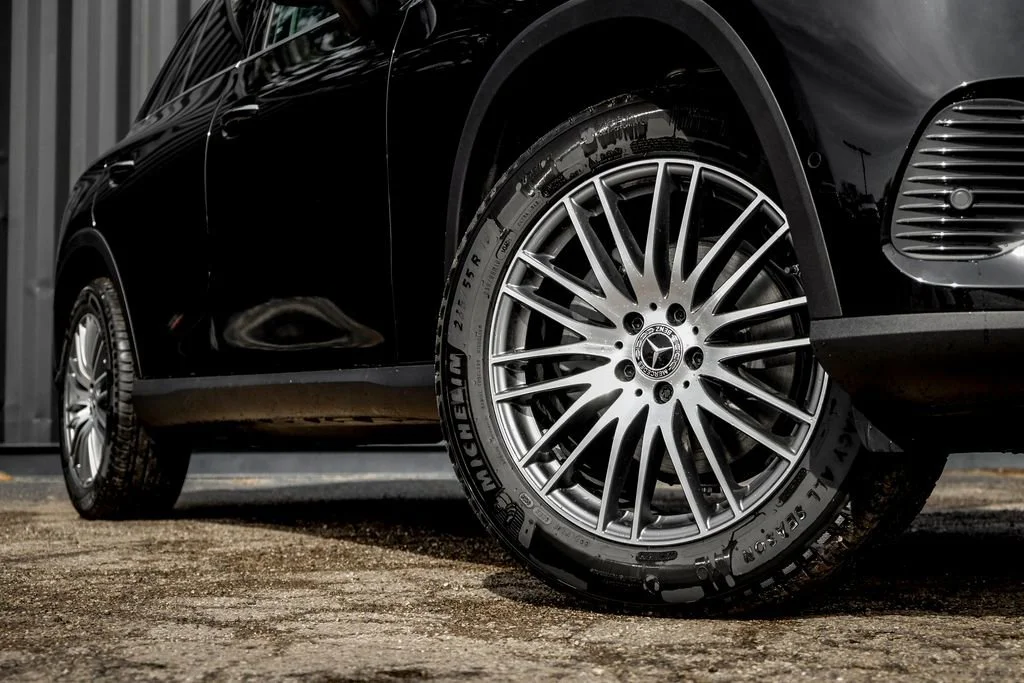 New 2026 Black Mercedes-Benz GLC 300 image 40