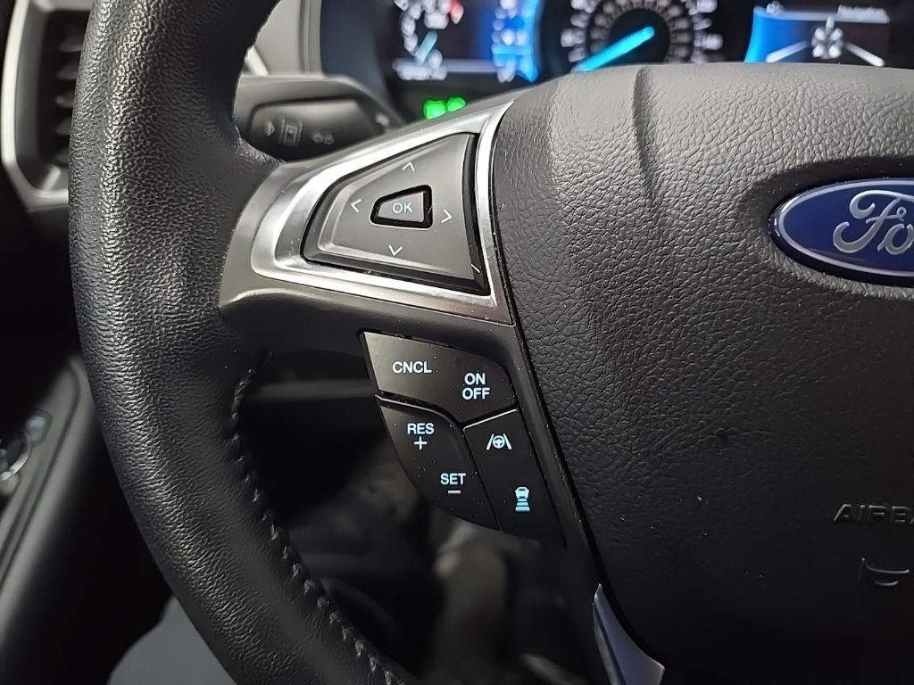 Used 2023 Burgundy Ford SEL image 25