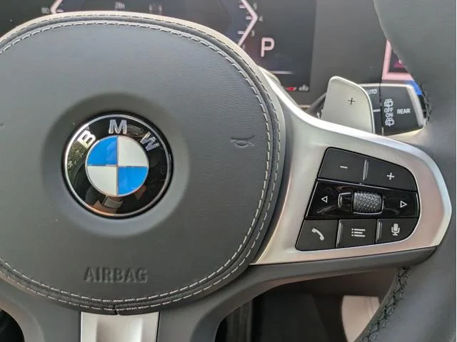 New 2026 Mineral White Metallic BMW sDrive40i image 17