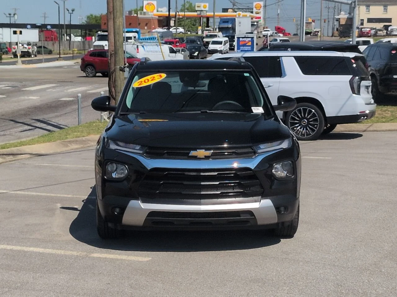 Used 2023 Mosaic Black Metallic Chevrolet LT image 3