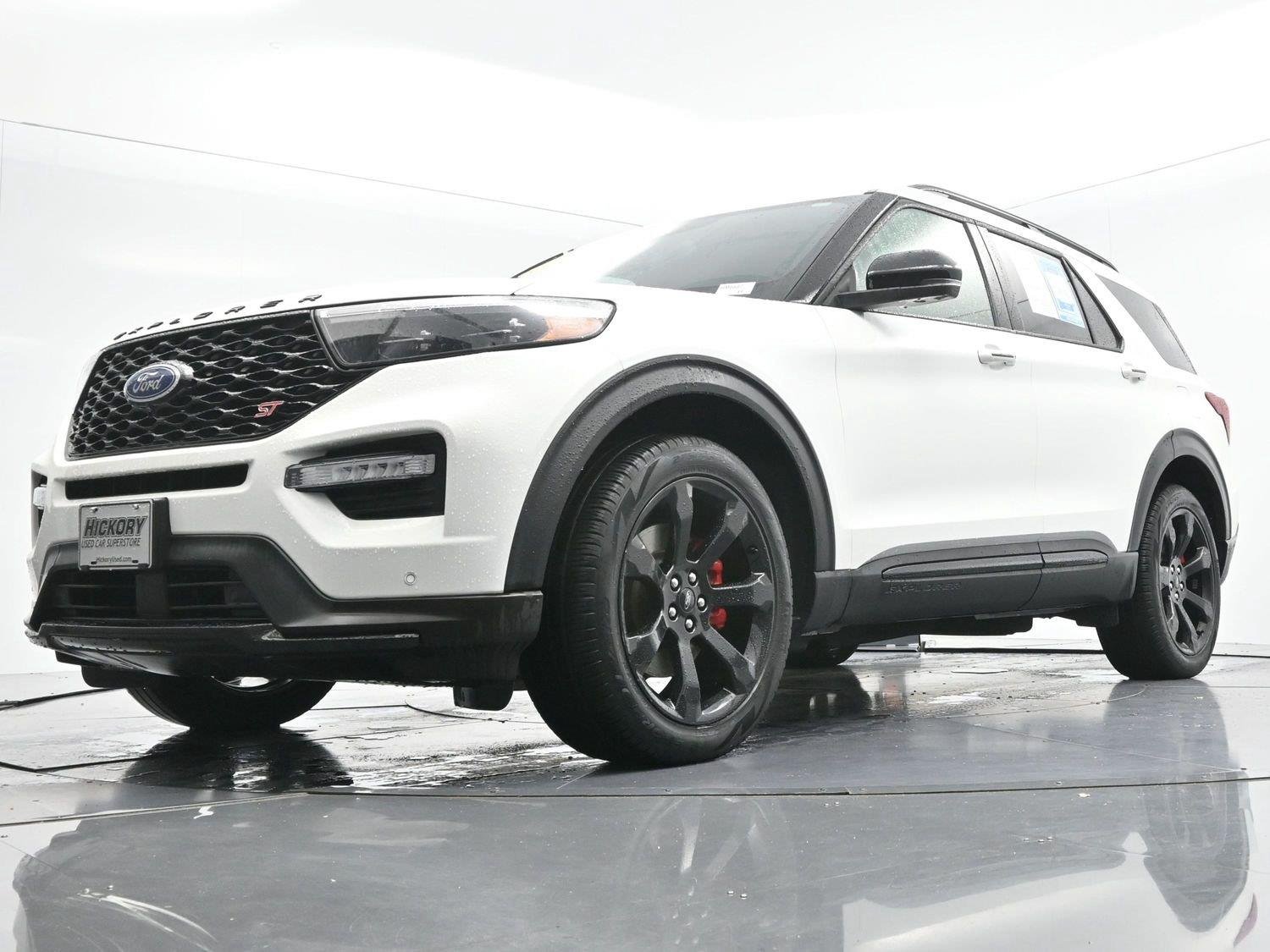 Used 2022 Star White Metallic Tri-Coat Ford ST image 56