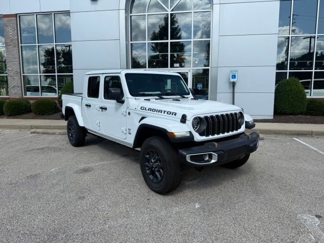 New 2026 Bright White Clear-Coat Exterior Paint Jeep 85th Anniversary Edition image 9