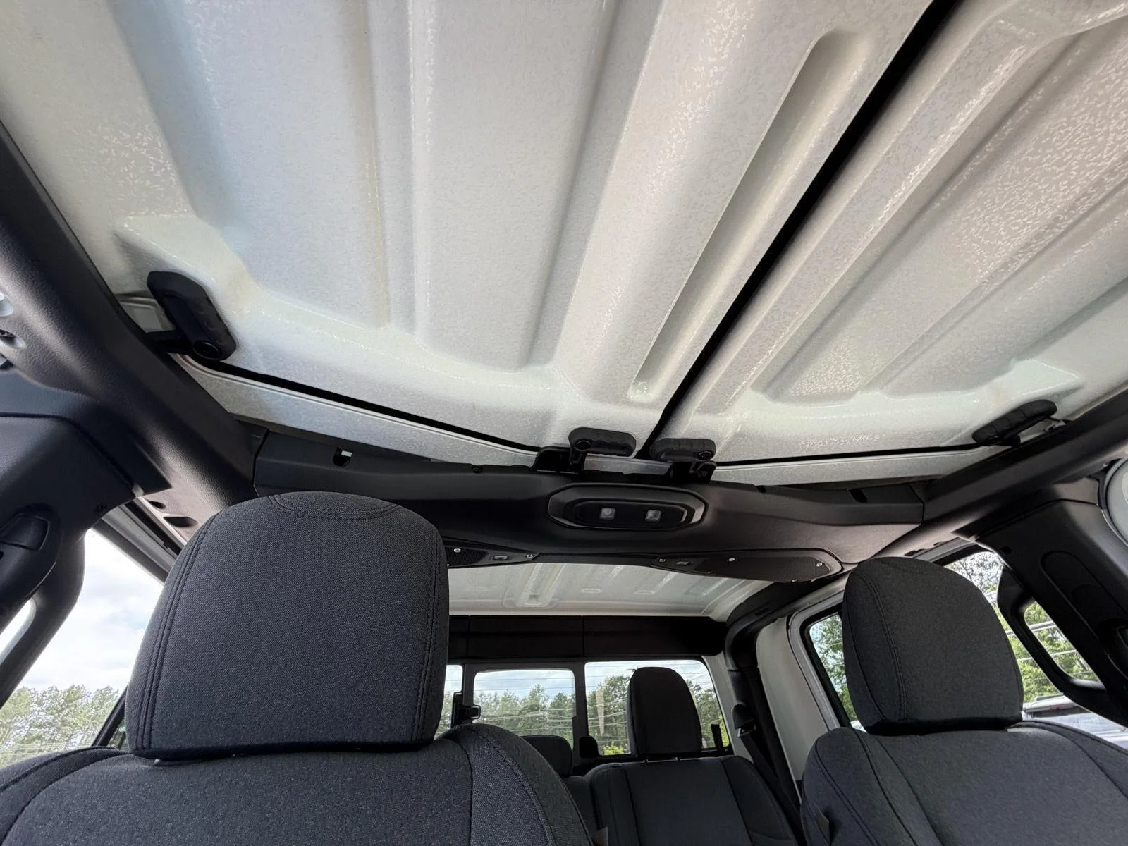 New 2026 Bright White Clearcoat Jeep 85th Anniversary Edition image 24