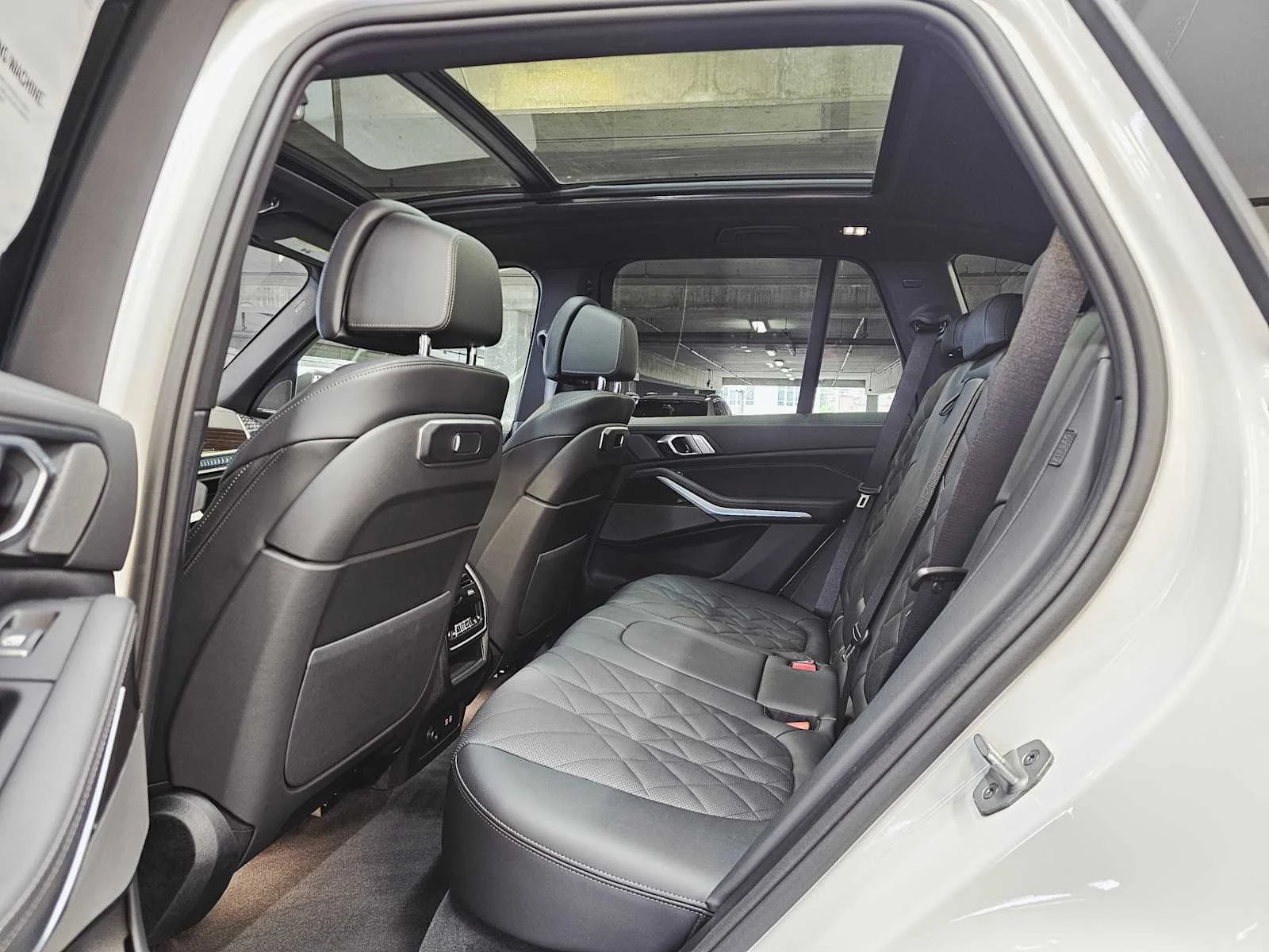 2026 BMW X5 50e - Photo 25