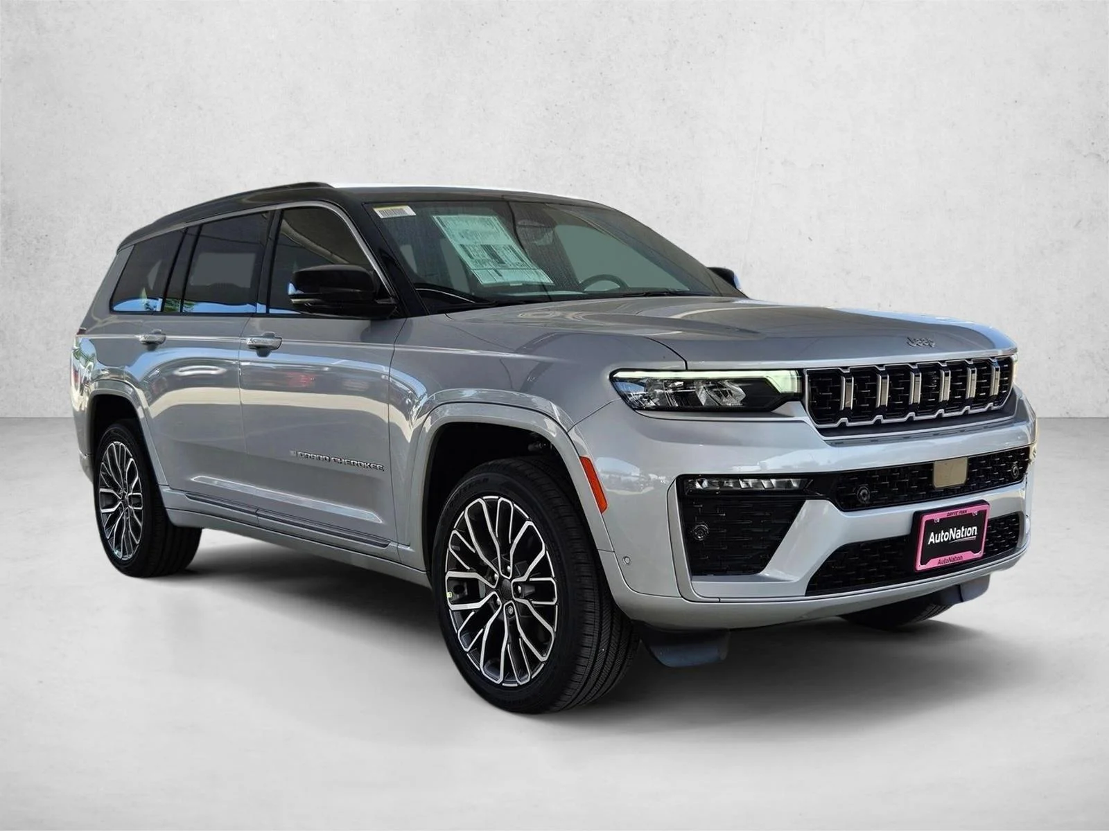 New 2026 Silver Zynith Exterior Paint Jeep Summit image 7
