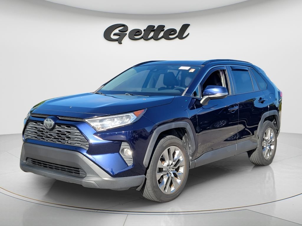 2020 Toyota RAV4 XLE Premium