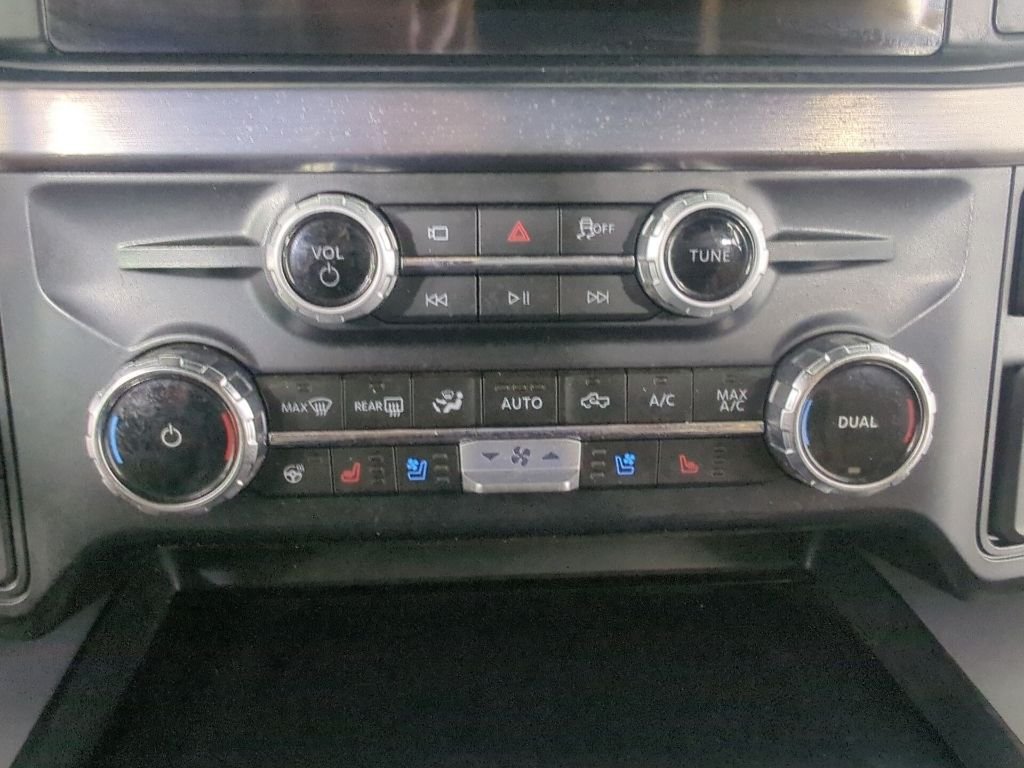 Certified Used 2025 Carbonized Gray Metallic Ford Lariat image 22