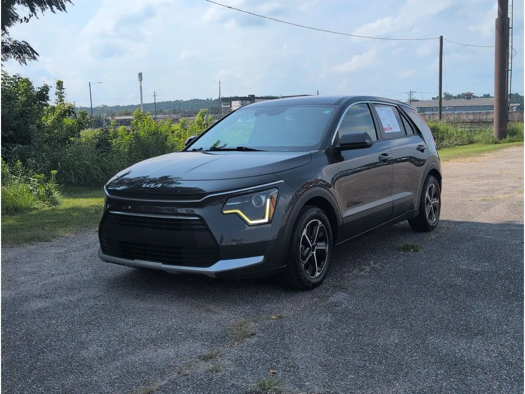 2023 Kia Niro LX HEV's photo