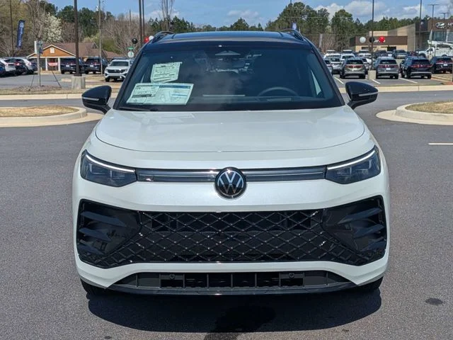 New 2026 Opal White W/Deep Black Roof Volkswagen 2.0T SE R-Line Black image 9