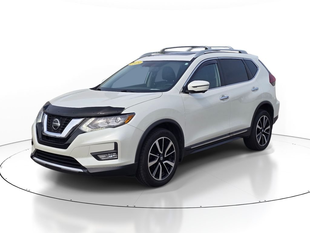 Used 2019  Nissan SL image 2