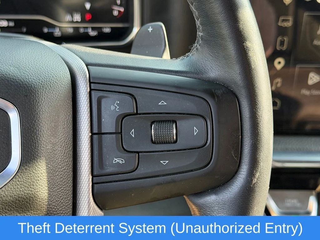 Used 2025 Silver GMC Denali image 36