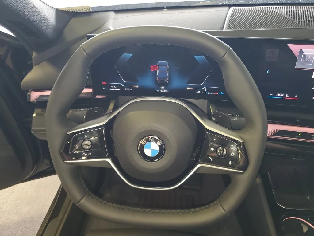 Used 2027 Dark Graphite Metallic BMW 530i image 18