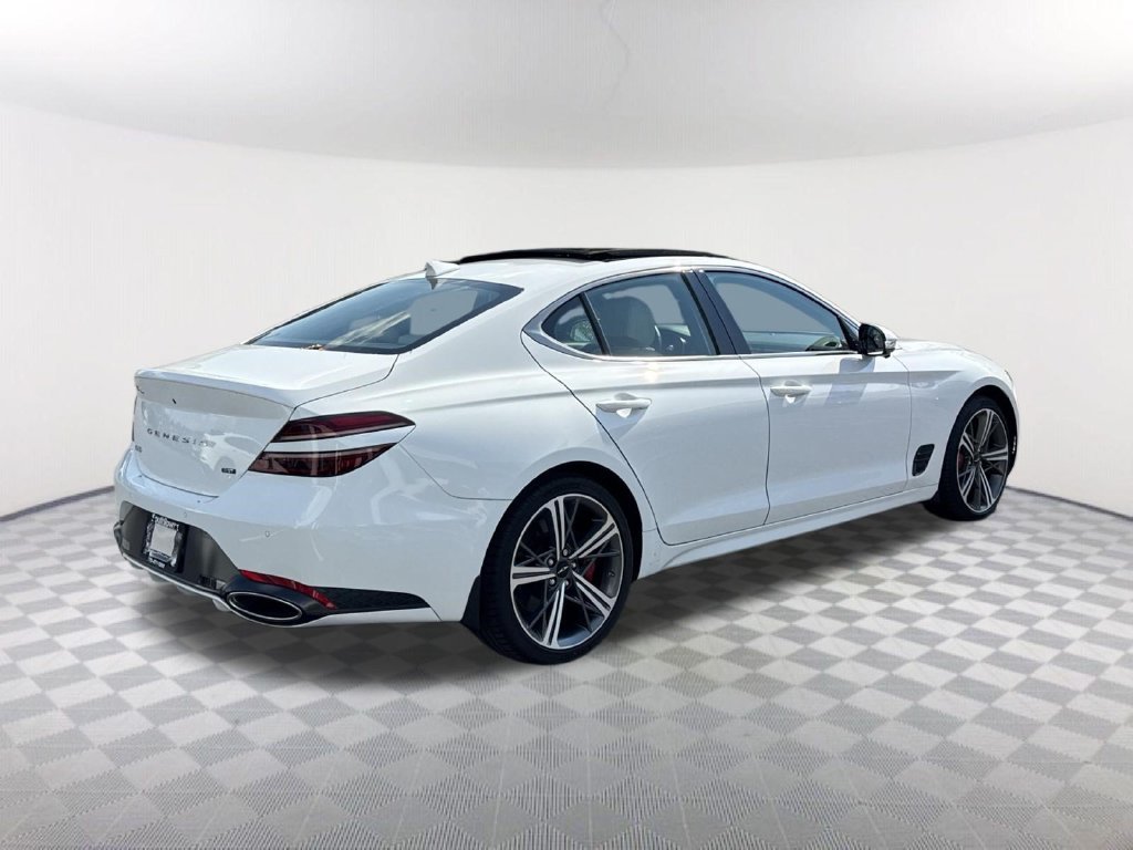 Used 2025 White Genesis 3.3T Sport Advanced image 5