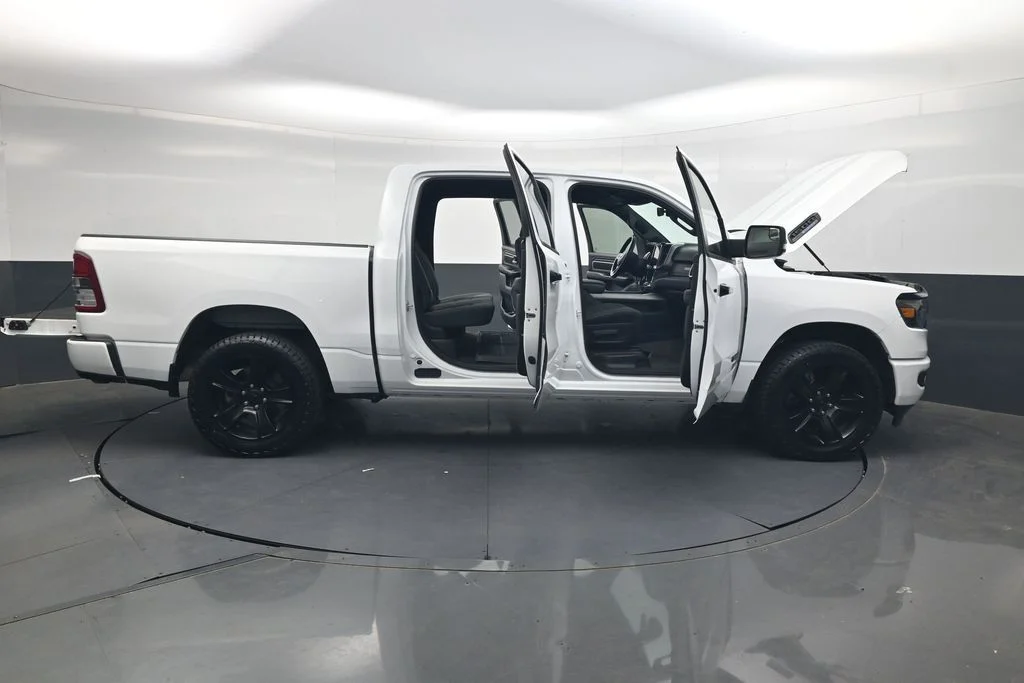 Used 2024 White Ram Big Horn/Lone Star image 43