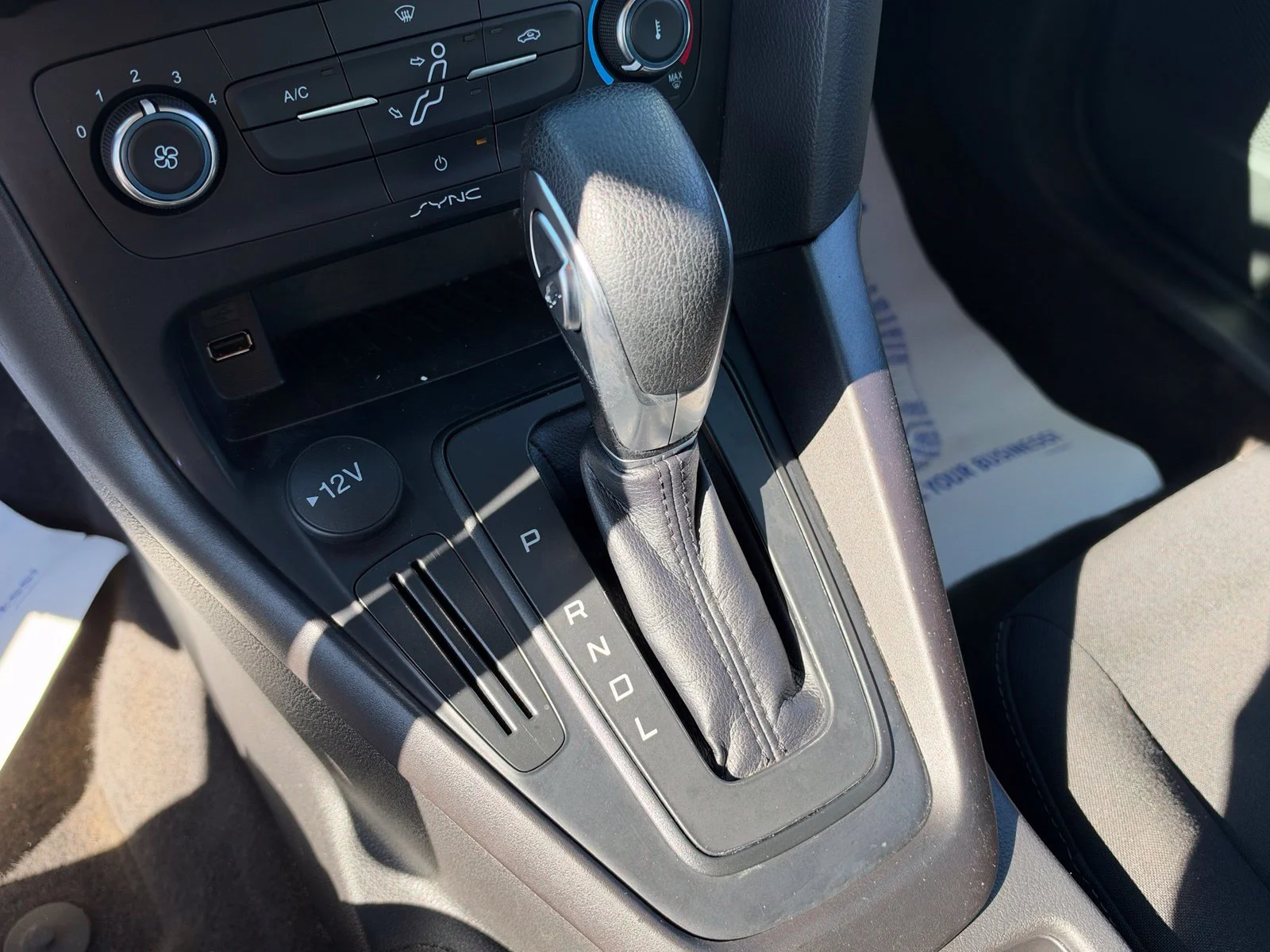 Used 2018 Silver Ford SE image 20