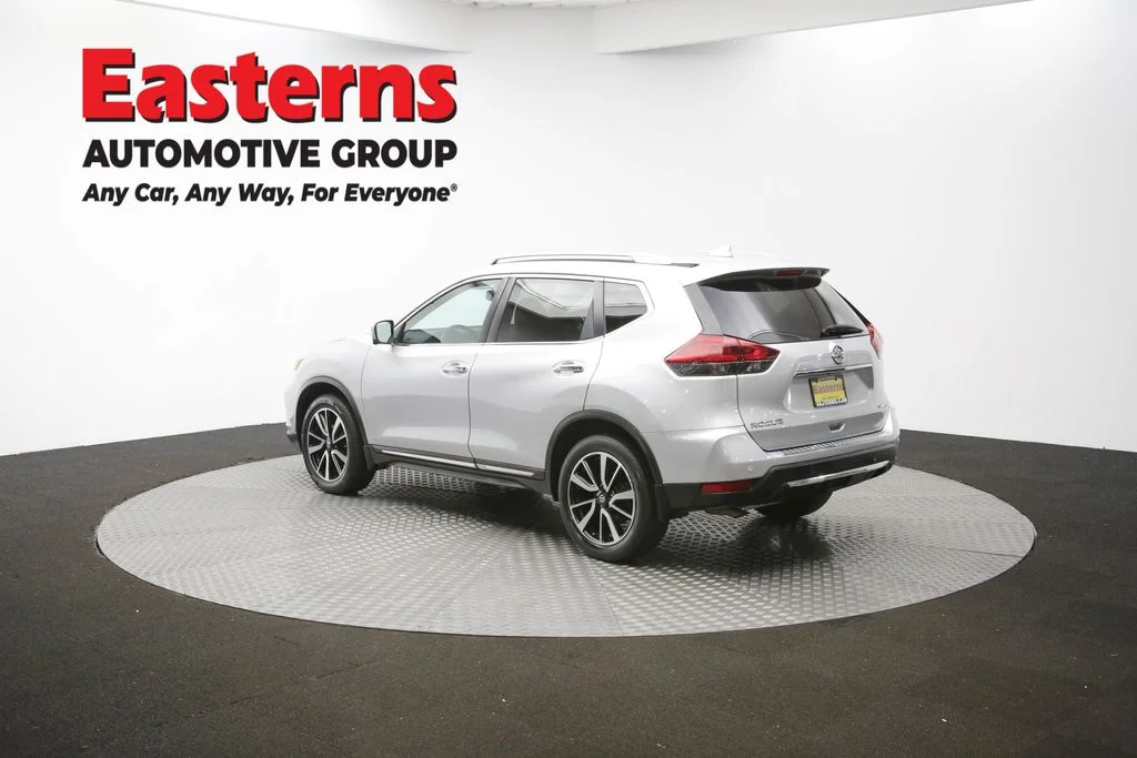 Used 2020 Silver Nissan SL image 61