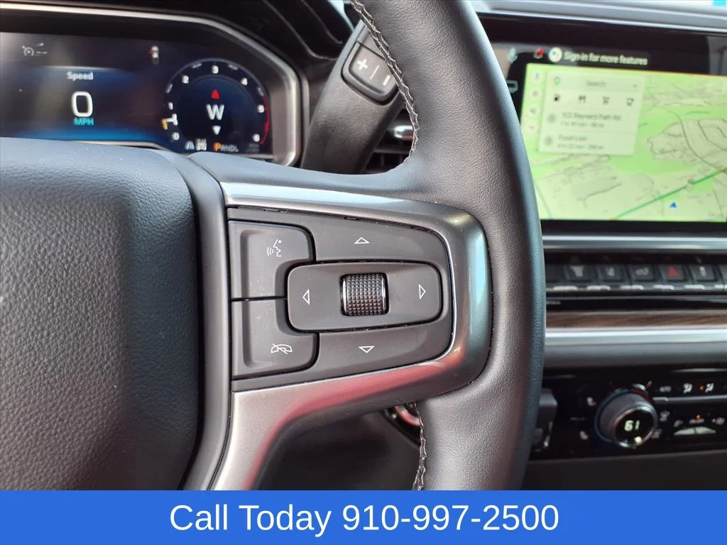 Used 2025 Summit White Chevrolet LT image 20