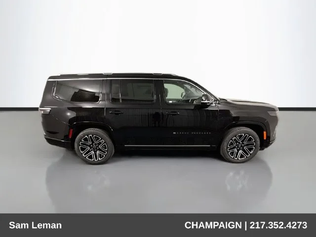 New 2027 Black Jeep  image 8
