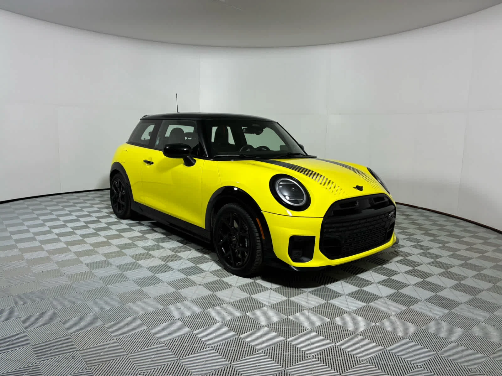 2026 MINI Hardtop Cooper S's photo
