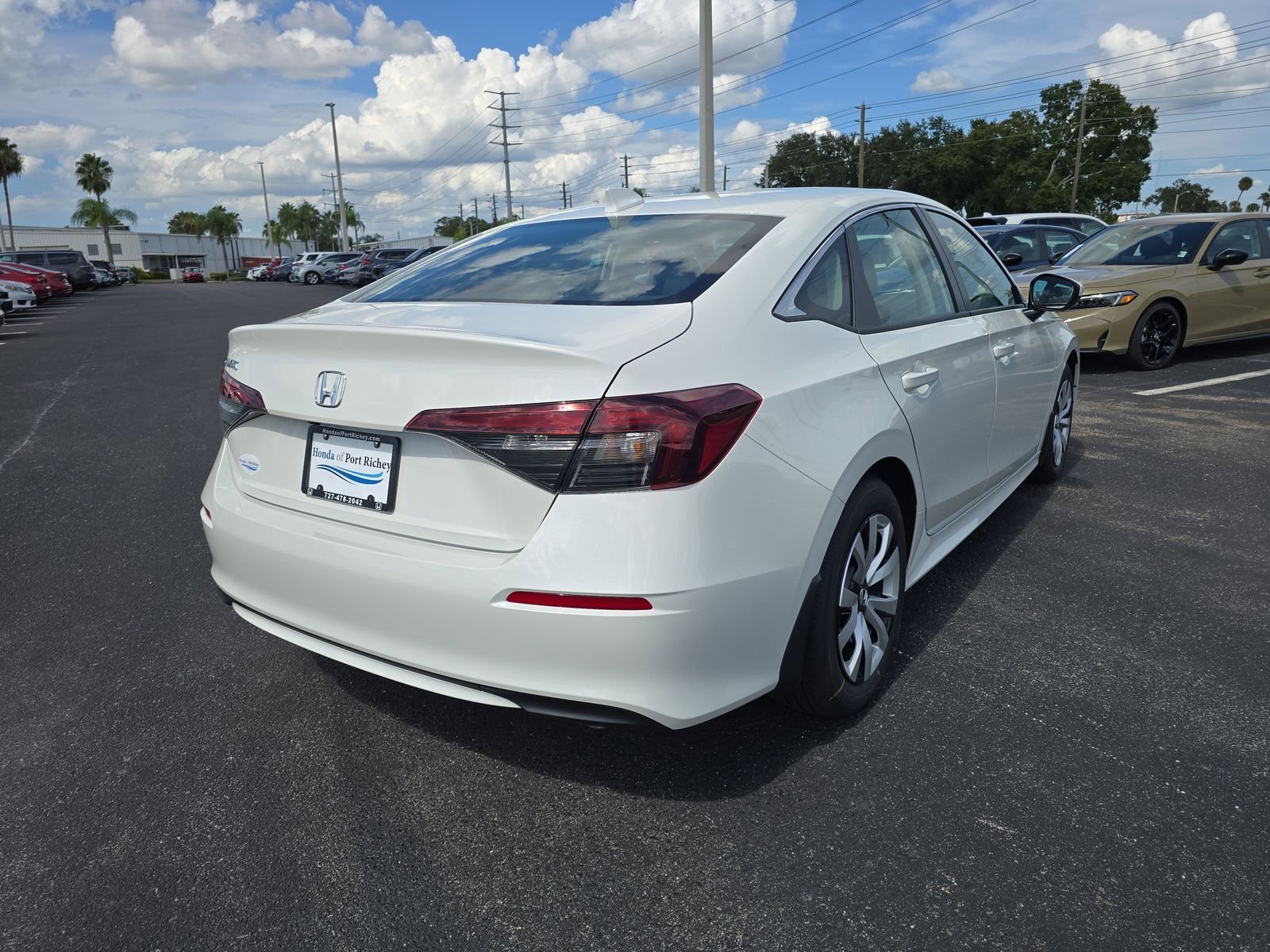 New 2026 Platinum White Pearl Honda LX image 4
