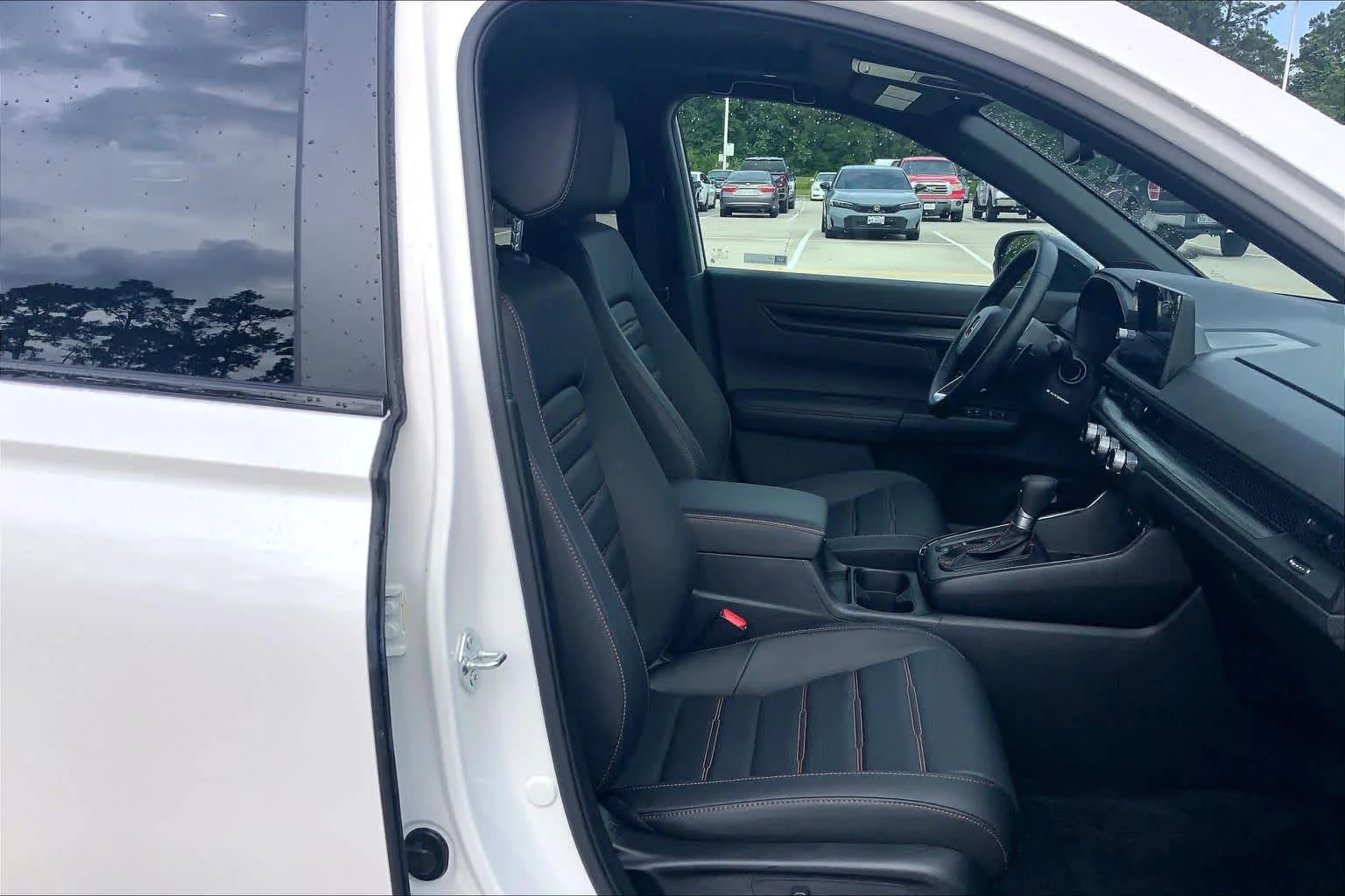 Used 2026 Platinum White Pearl Honda Sport-L image 9