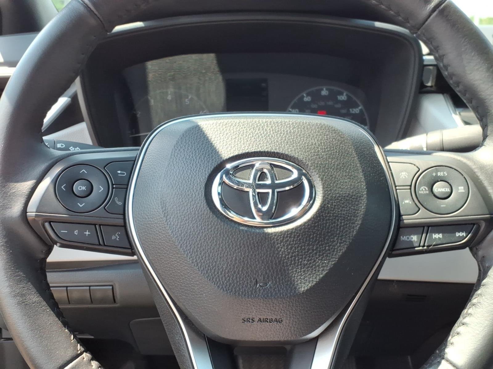 Used 2024 Ice Cap Toyota SE image 24