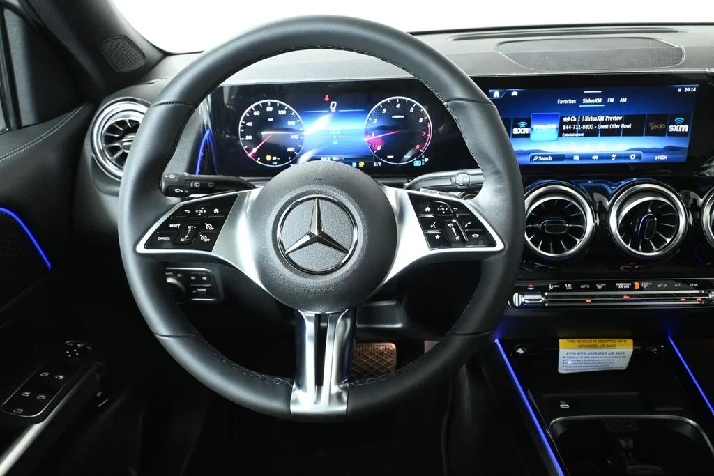 Used 2026 White Mercedes-Benz GLB 250 image 17