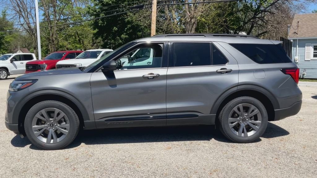 2026 Ford Explorer Active - Photo 8