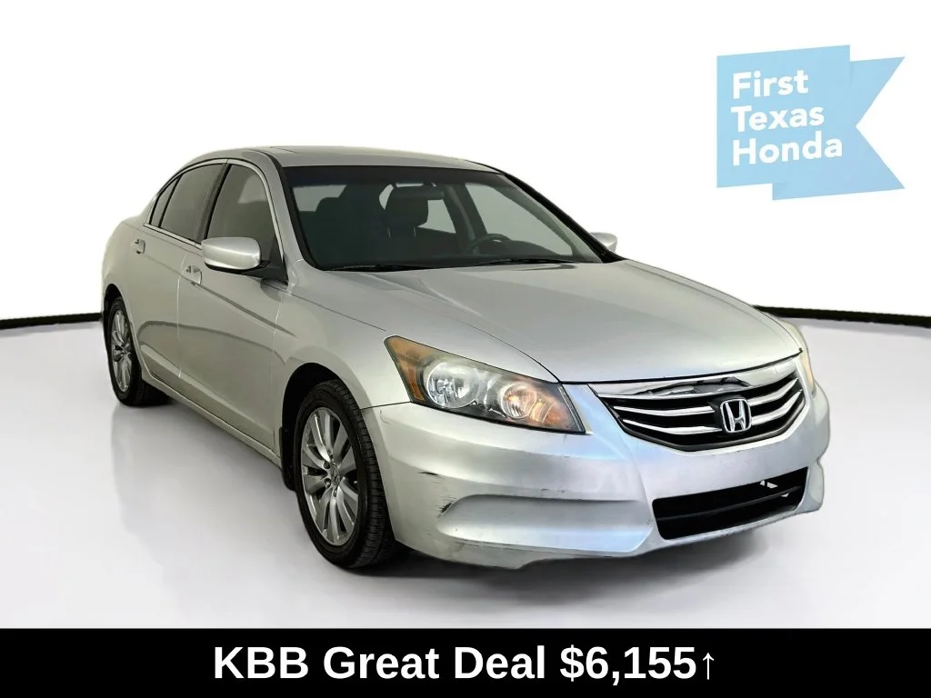 Used 2012 Alabaster Silver Metallic Honda EX image 1