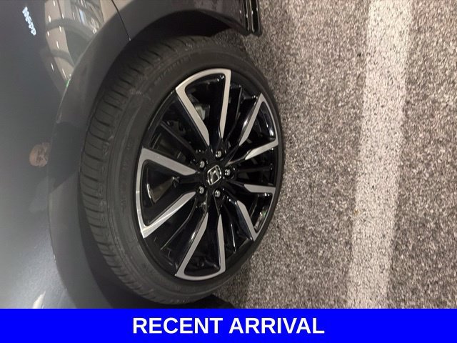 Used 2024 Gray Honda Touring image 4