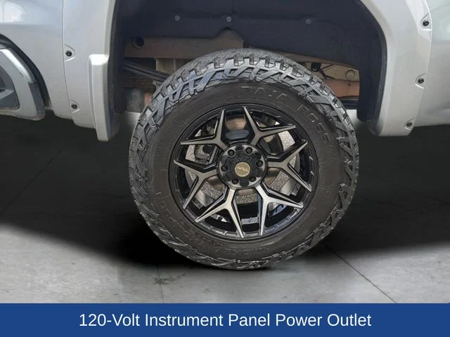 Used 2023 Silver GMC AT4 image 32