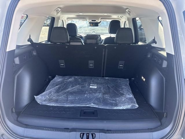 New 2025 Oxford White Ford Outer Banks® image 4