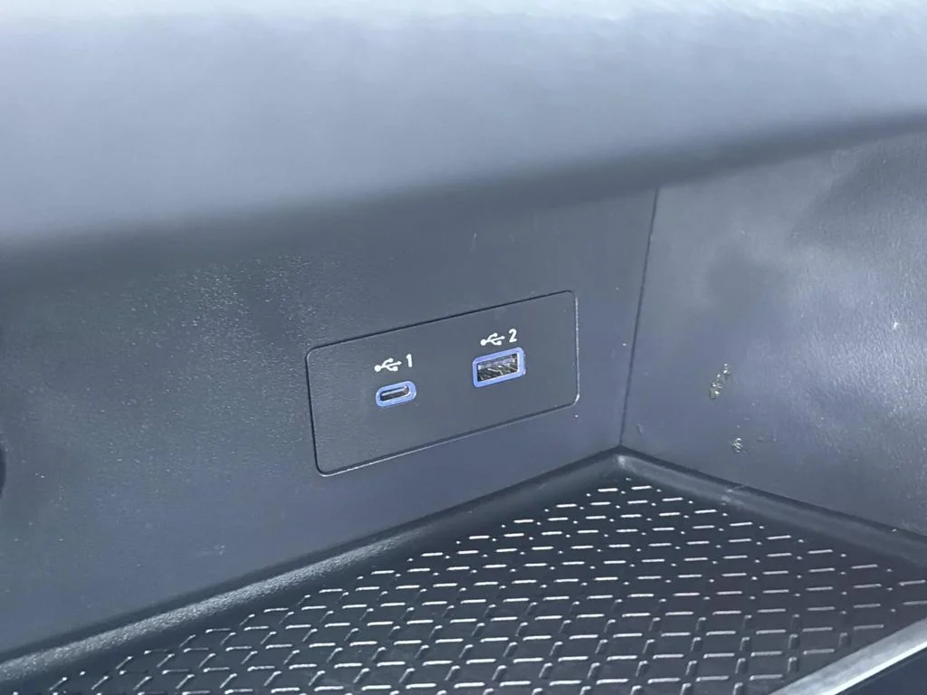 Used 2025 GUN METALLIC Nissan SV image 20