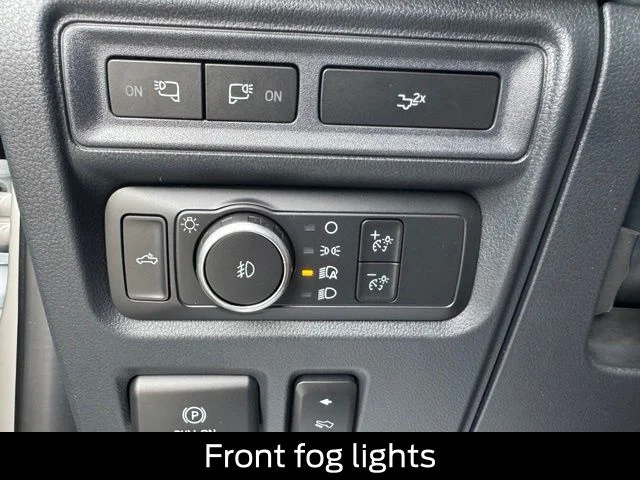 Used 2022 White Ford Lariat image 45
