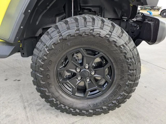 New 2023 High Velocity Clear-Coat Exterior Paint Jeep Willys 4xe image 10