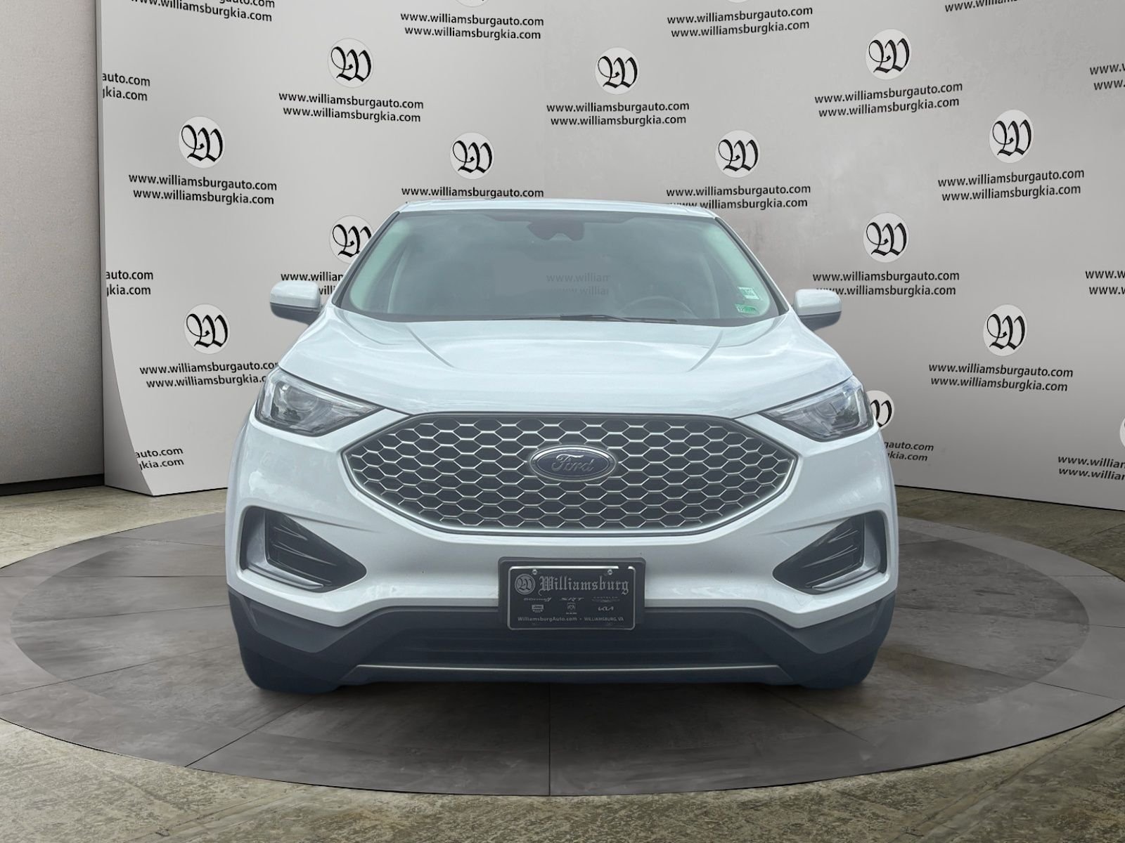 Used 2024 White Ford SEL image 8
