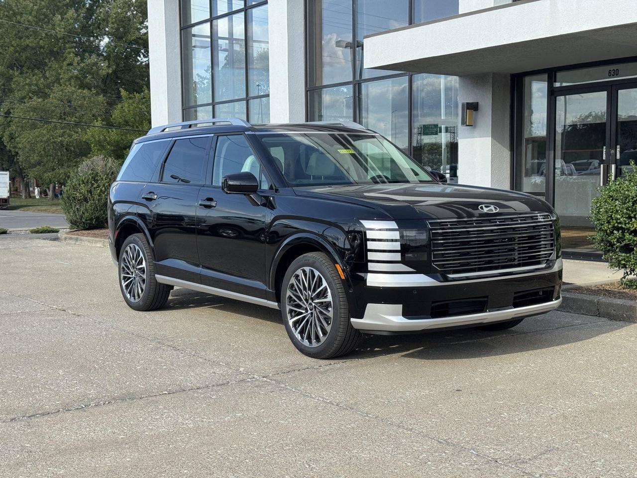 2026 Hyundai Palisade Calligraphy - Photo 2