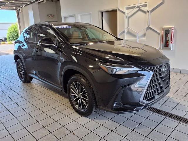 2025 Lexus NX 350 250 FWD's photo