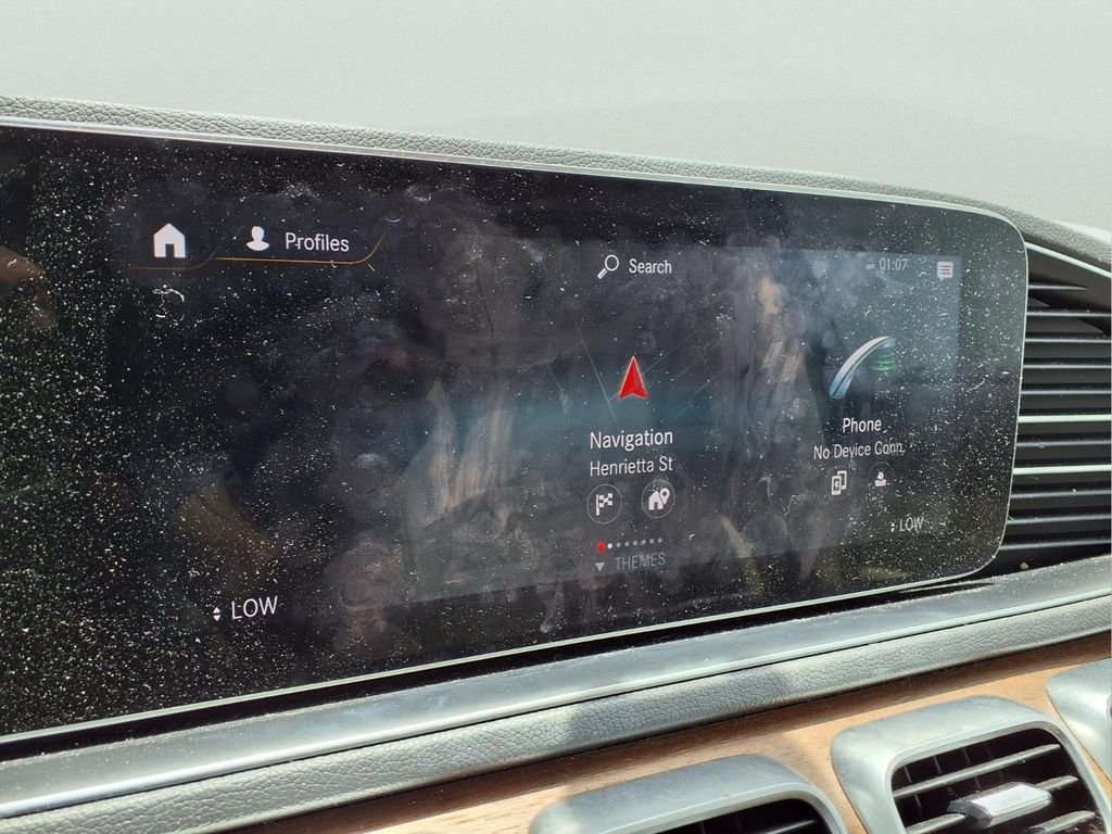Used 2020 White Mercedes-Benz GLE 350 image 23