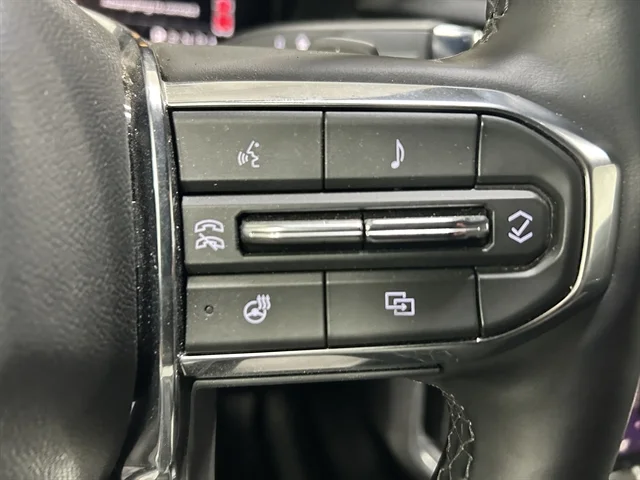 Used 2025 BLACK GMC FWD Elevation image 31